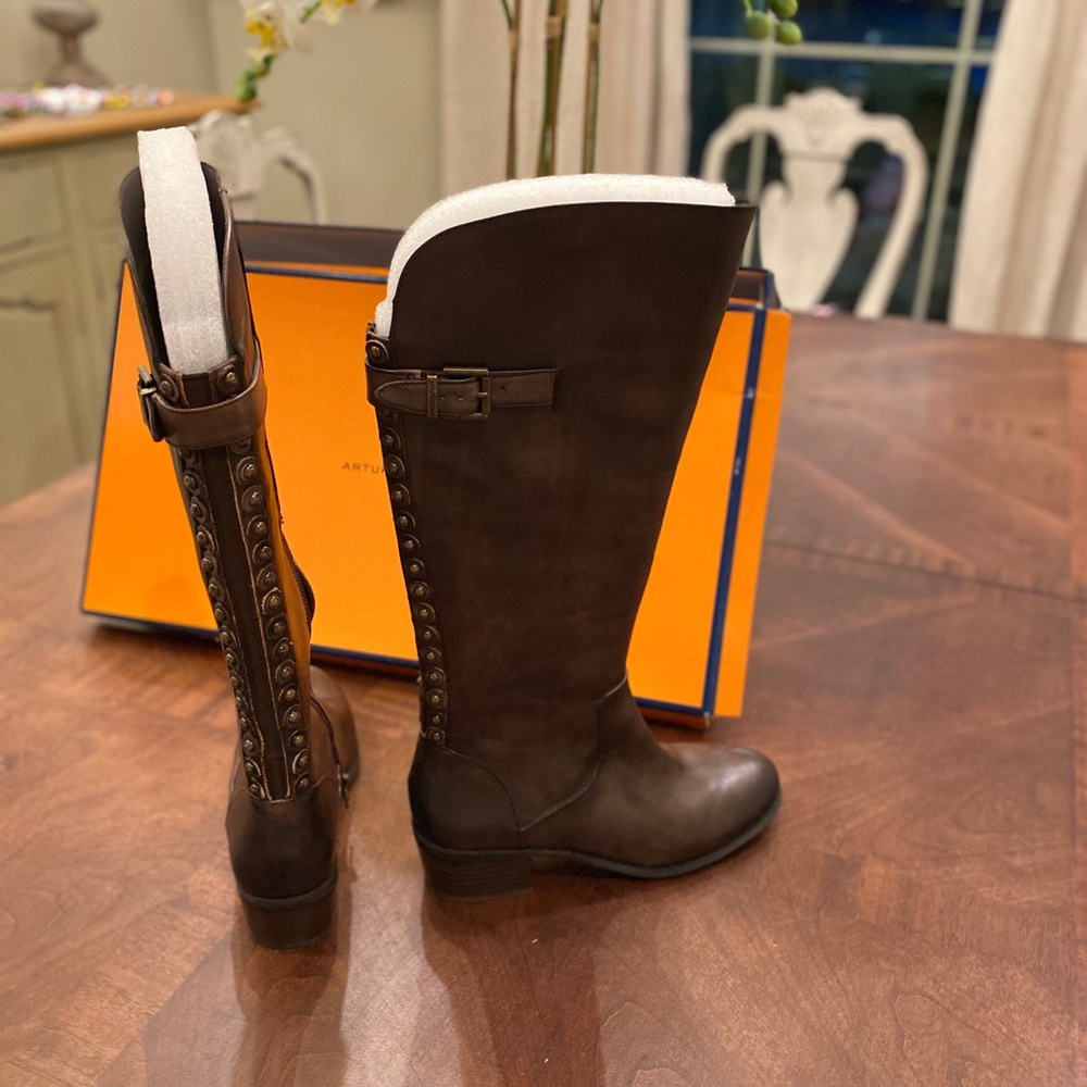 Arturo Chiang Boots